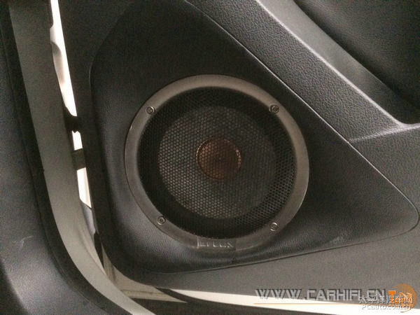 云南阿烽汽车音响改装 大众途观音响改装德国佛论诗高清图片
