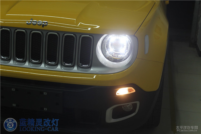 JEEP自由侠改装氙气灯 上海蓝精灵汽车灯光升级 黄浦LED大灯改装高清图片