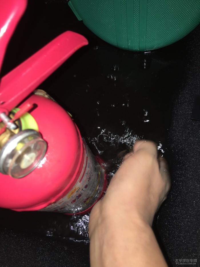锐界-厂家为什么不为天窗漏水问题正面回应？