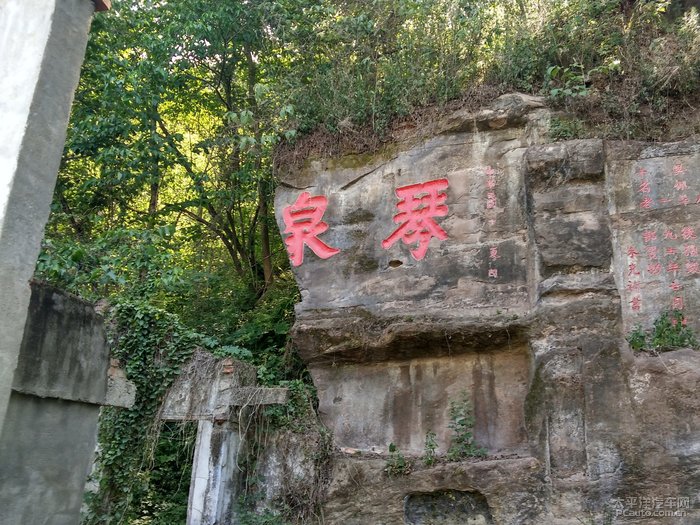 四川长安suv联盟圆月千年古刹琴泉寺感受琴泉胜境