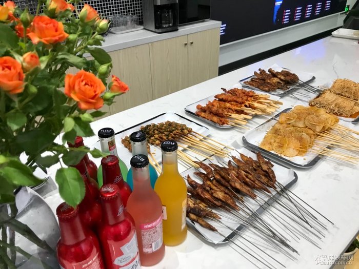 烧烤啤酒嗨起来