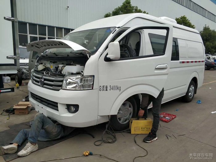 汽油版福田g9双排面包冷藏车,长途运输司机的福利来了_风景g9论坛