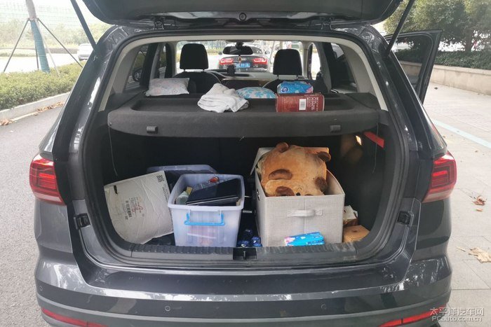 论坛 大众论坛 途岳论坛 其他论坛 正文后备箱比较大,目测可以放一个