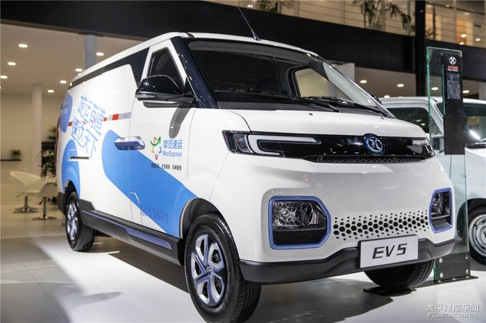 车展上看北汽ev5