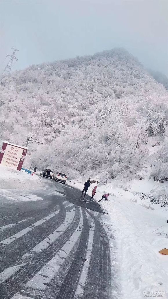 登擂鼓台,赏冬日雪.