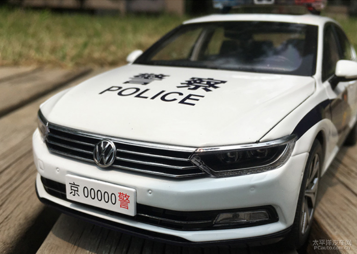 迈腾b8警车模型赏析