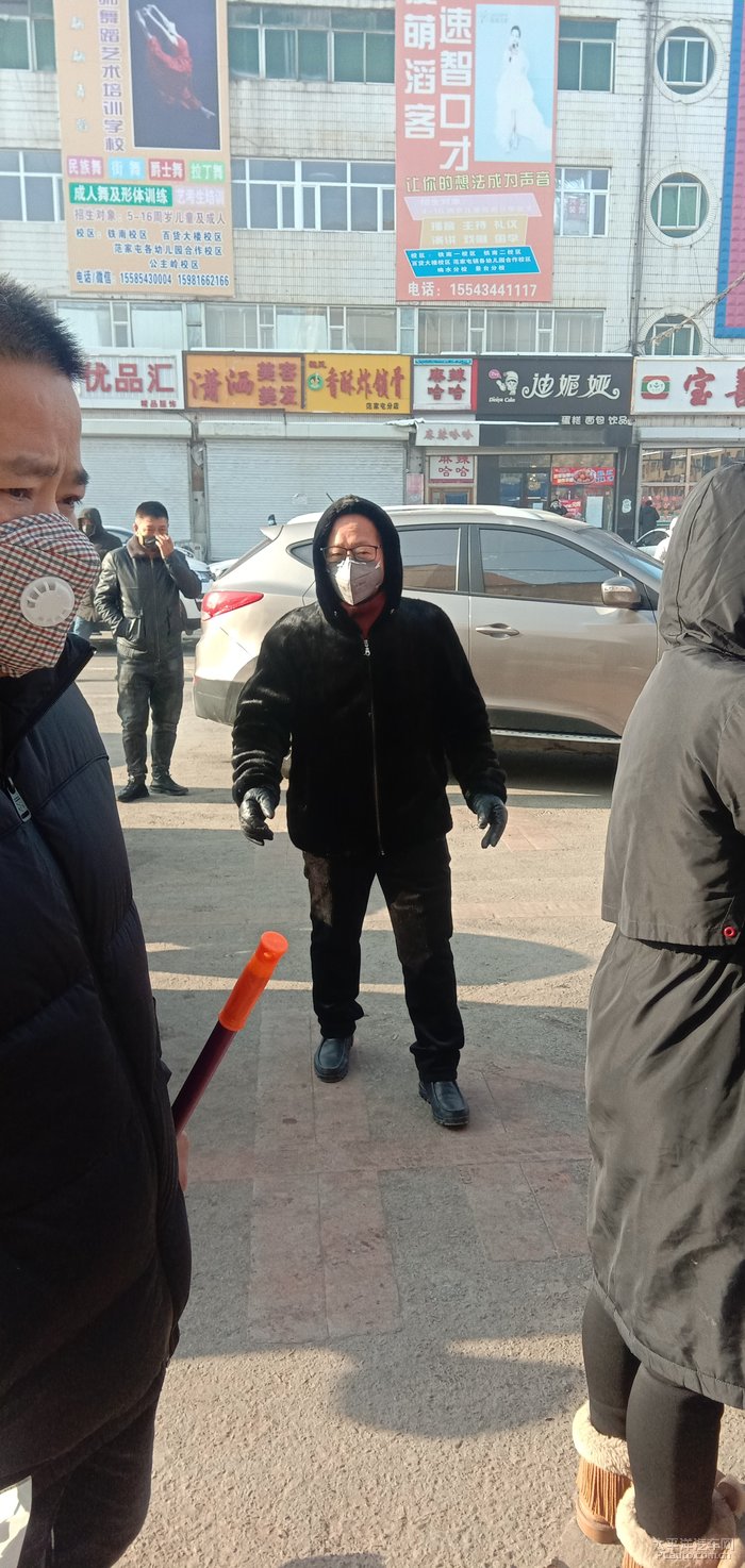 吉林省公主岭市范家屯镇刀锋爱心车队新型冠状病毒肆虐期间免费发放
