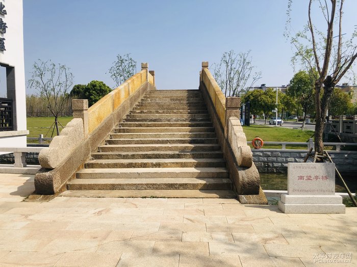 过了南望亭桥就到了运河市民休闲步道
