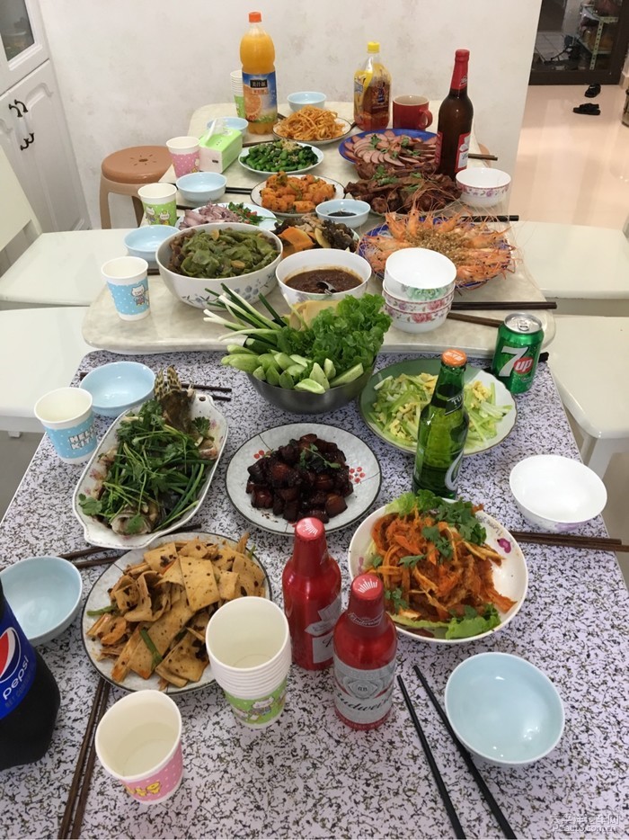 老乡请吃饭