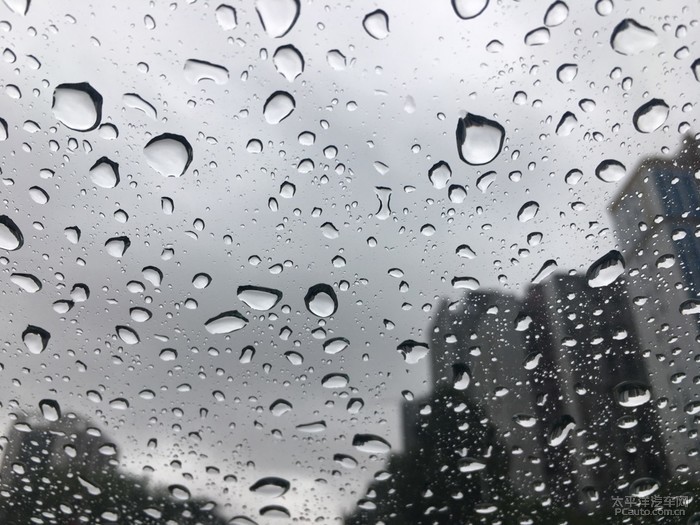 暴雨模式max疯狂雨中游
