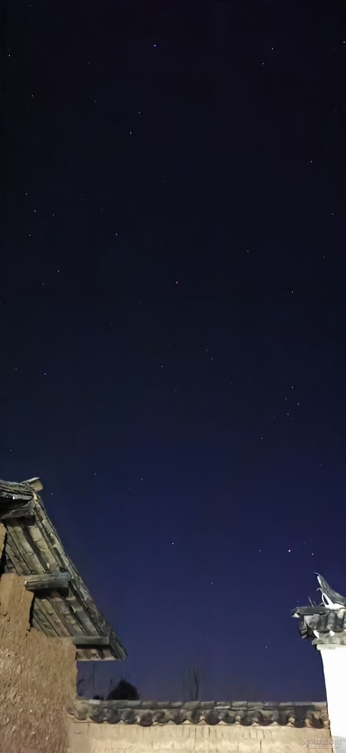 没有光污染的野外仰头看星空第一次拍到星星傻傻地[呲牙][呲牙][呲牙]