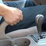 為什么冬天過夜停車不要拉手剎？