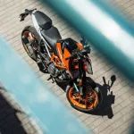 車威精選 | 地表最強(qiáng)入門(mén)級(jí)街車——KTM Duke390試駕 “請(qǐng)勿靠近 防止?fàn)C傷”