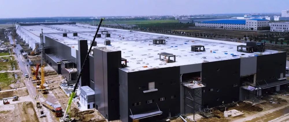 8月8日的特斯拉上海超級工廠