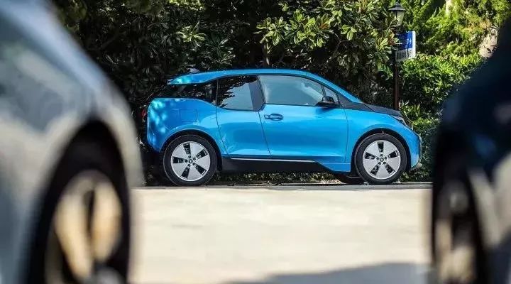 和BMW i3一起感受未来