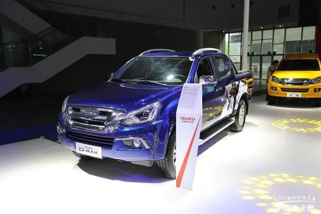還有提升空間 成都車展皮卡后排體驗
