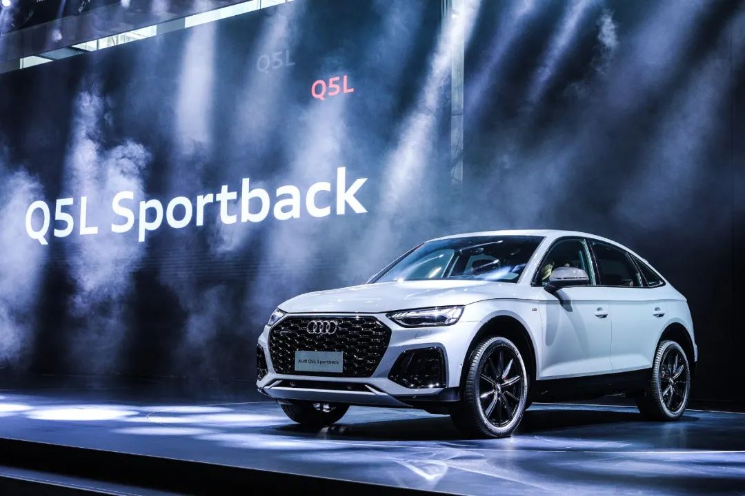 【车展】新A3、Q5L Sportback，广州车展最旺的展台