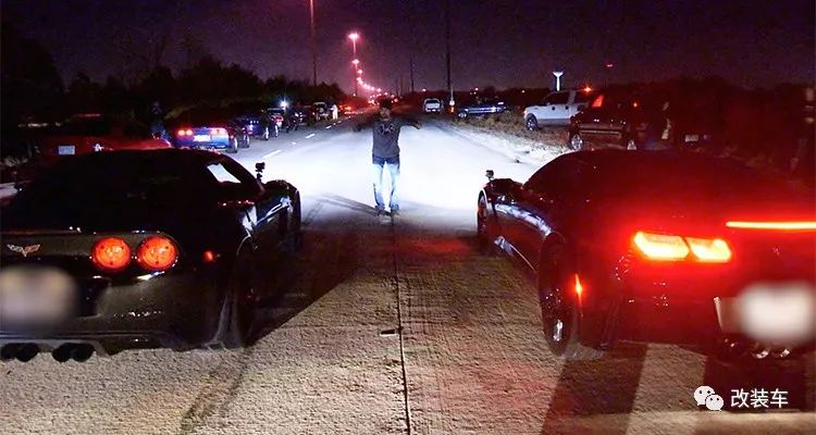 珠海交警拍了一條“抓炸街改裝車大片”,運鏡節(jié)奏卡點都是專業(yè)水準