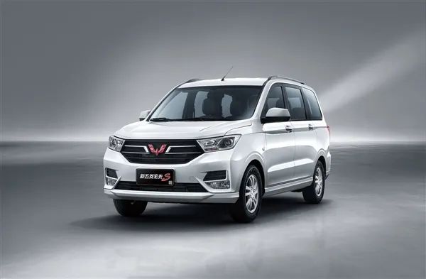 北京今年新能源車指標額度6萬個；宏光MINIEV累銷12.8萬輛；蔚來累計銷量達4.37萬輛