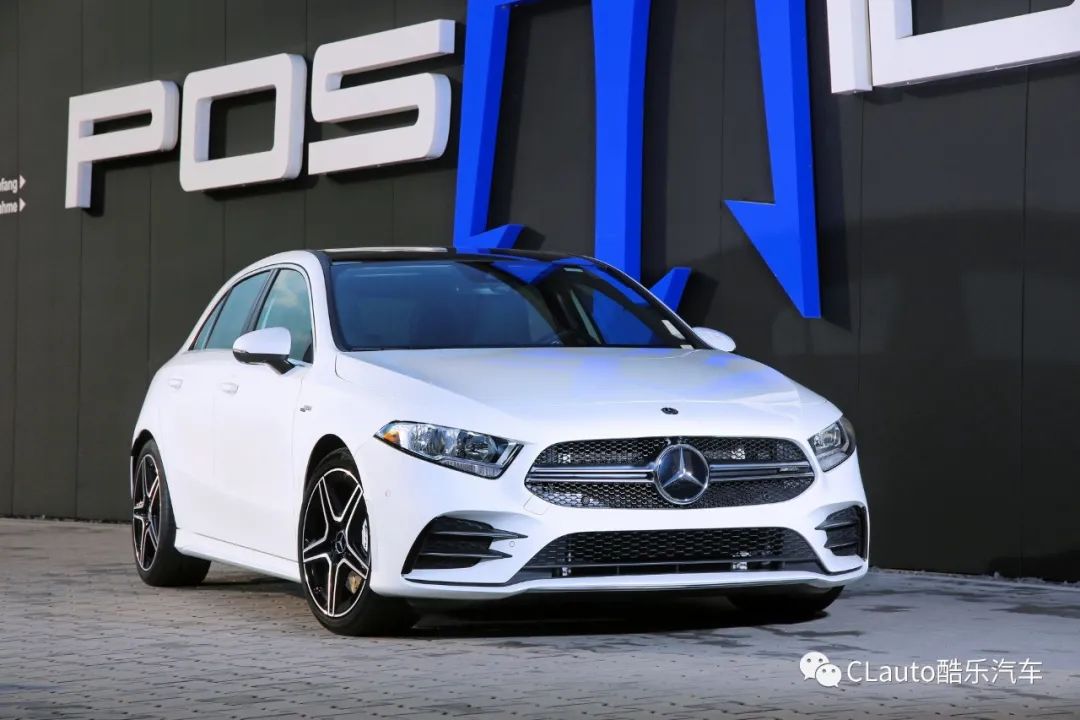 RS400套件！你的400马力的AMG A35正面硬怼AMG A45 | 酷乐汽车