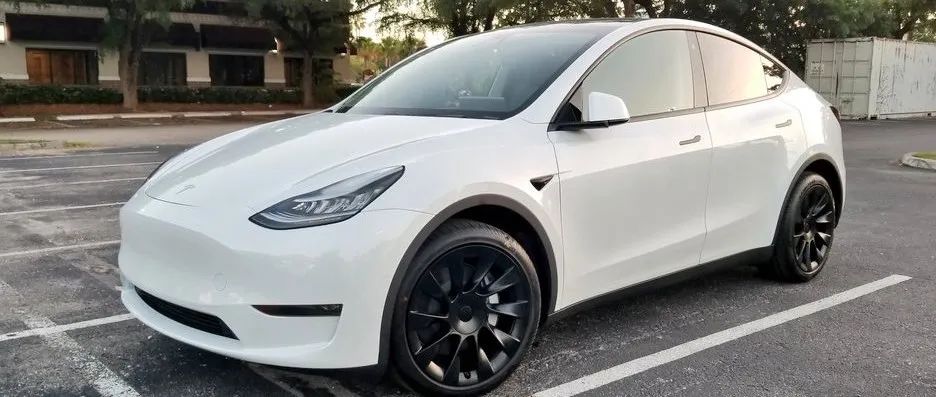 特斯拉Model 3登頂?shù)?、荷蘭汽車暢銷總榜