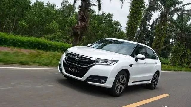 搭載全新2.0T發(fā)動機(jī)和9速變速箱，百公里加速7.8秒，還考慮冠道嗎