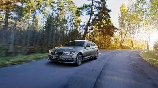 新能源就为了省油？太奥特了！BMW 530Le诠释新能源全新定义