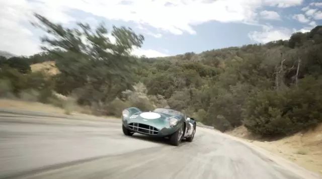 领略阿斯顿•马丁竞赛史上的巅峰之作：1956 Aston Martin DBR1 | 仕频