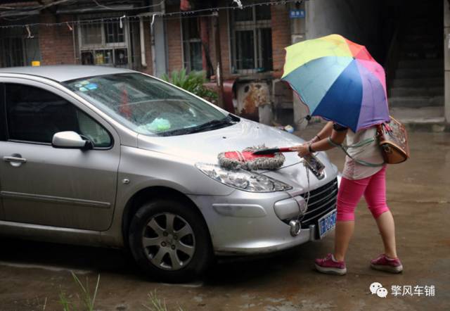 汽車不洗等下雨，雨水洗車真的靠譜嗎？