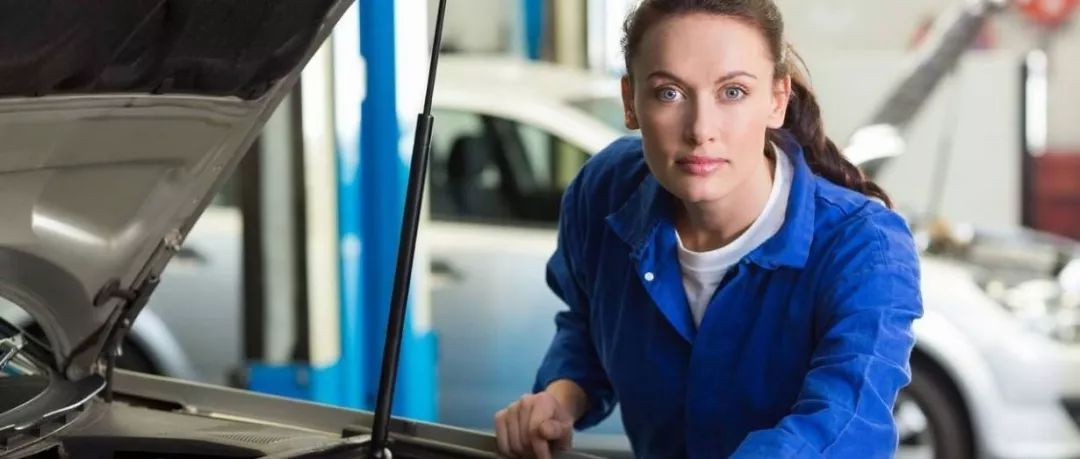 在美国女人都会修车，为什么在中国自己修车的很少？