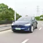 光車(chē)門(mén)夠玩一整年，評(píng)測(cè)最酷電動(dòng)車(chē)特斯拉Model X！