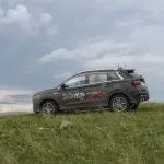 這臺自主SUV為了證明自己，居然跟著F150玩泥巴？