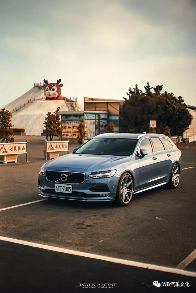 对!ta看上去没改什么 - volvo v90