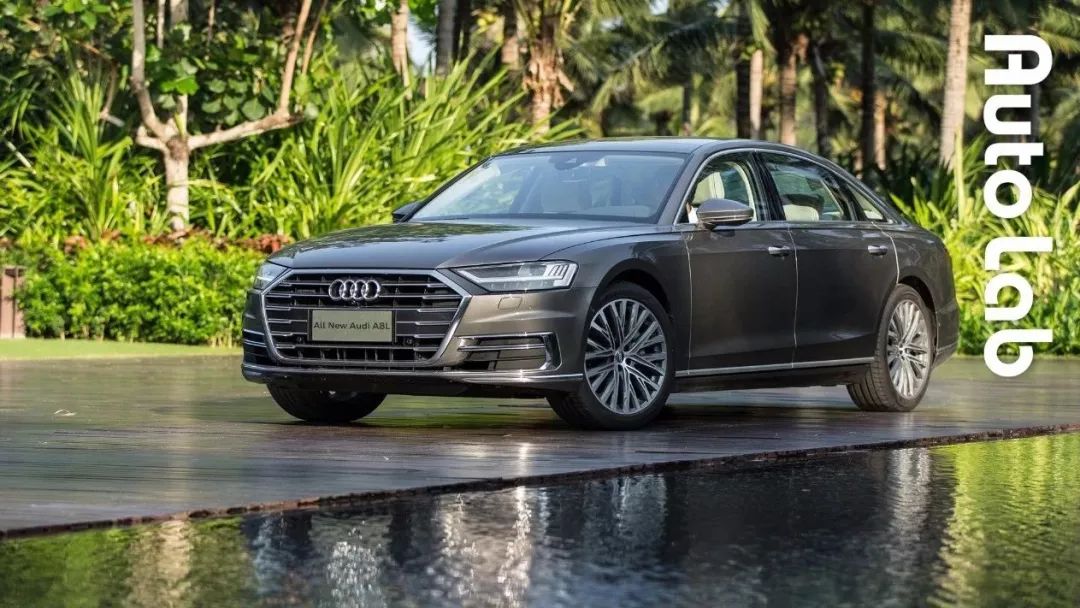 Audi A8L即將上市,50張動圖告訴你都有哪些黑科技?