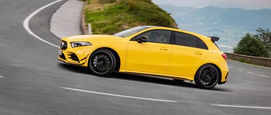 最大馬力高達421hp！梅賽德斯-AMG A45／A45 S 目標坐擁「鋼炮王」寶位！