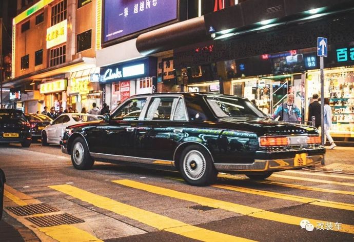 一位高中生去香港旅游之后,那里的汽车文化让写作高中英语800字图片