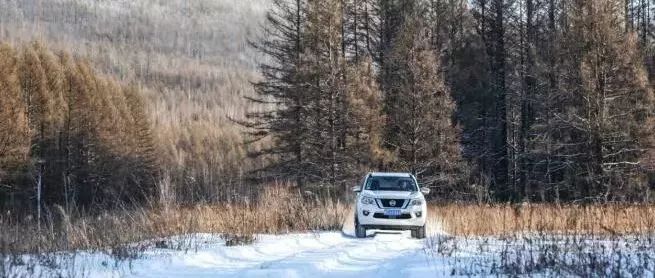 视频 | 森林雪地越野 驾驶途达穿越极冷之境