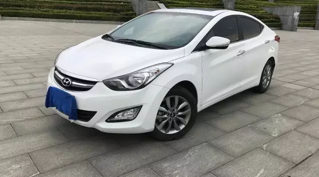 現(xiàn)代汽車的代表，試駕ELANTRA（伊蘭特）之一 現(xiàn)代朗動