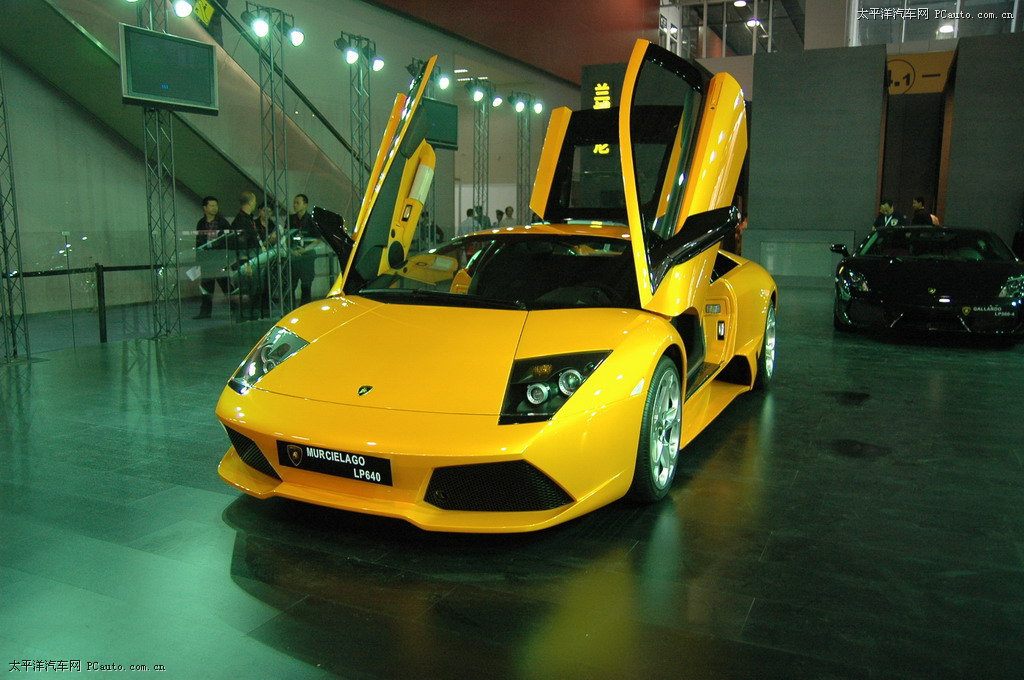 蝙蝠Murcielago車展高清大圖
