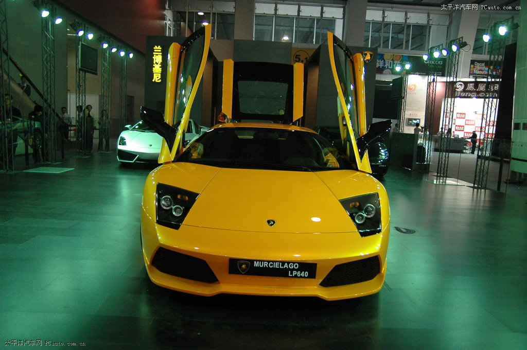蝙蝠Murcielago車展高清大圖