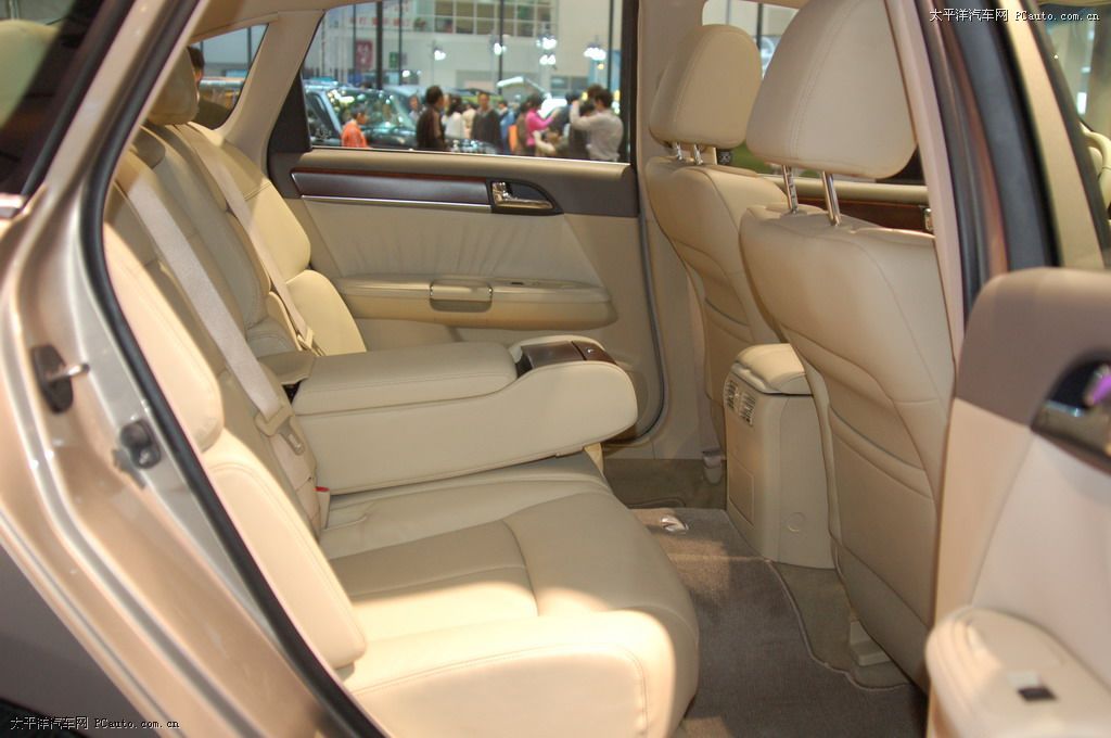 英菲尼迪M車展高清大圖