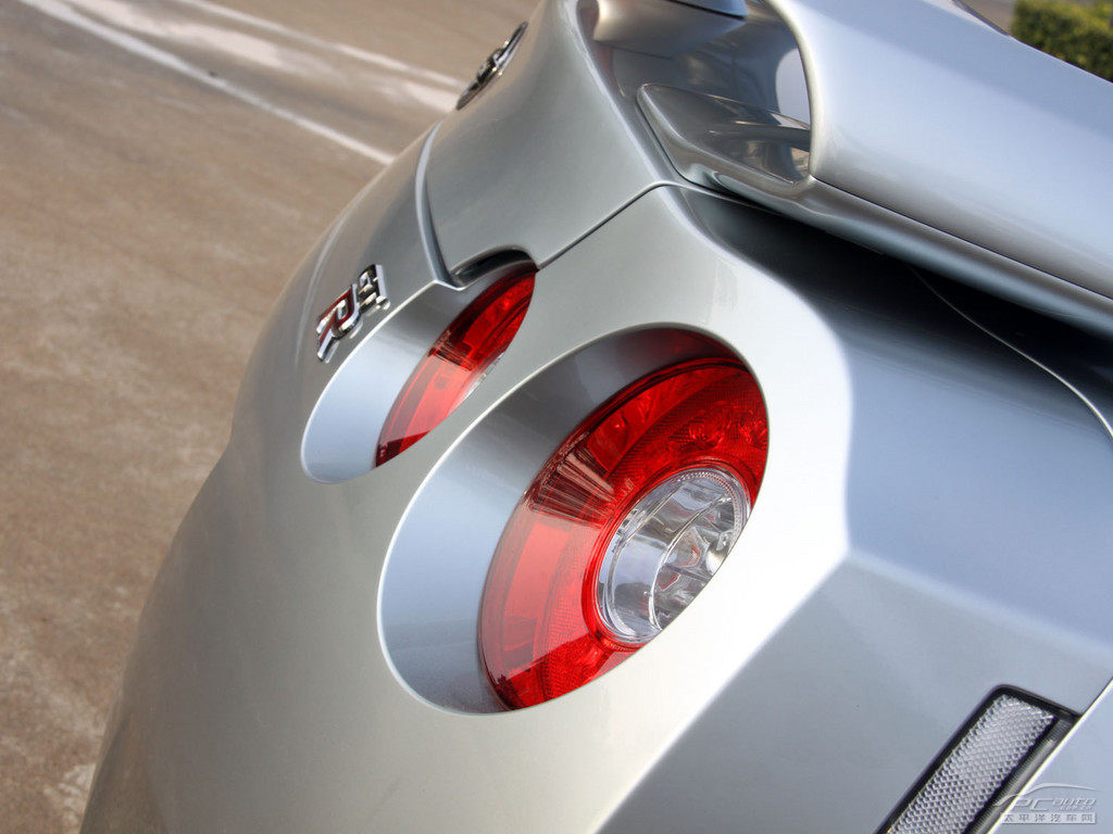 日產(chǎn)GT-R外觀高清大圖