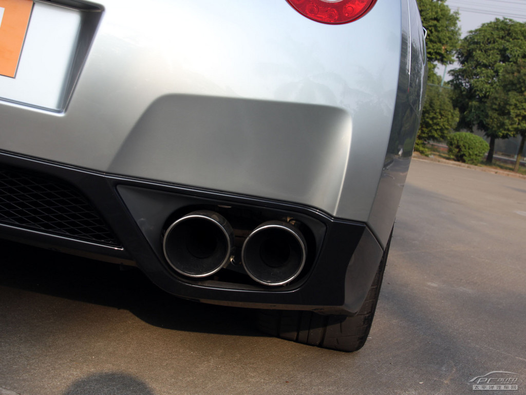 日產(chǎn)GT-R外觀高清大圖