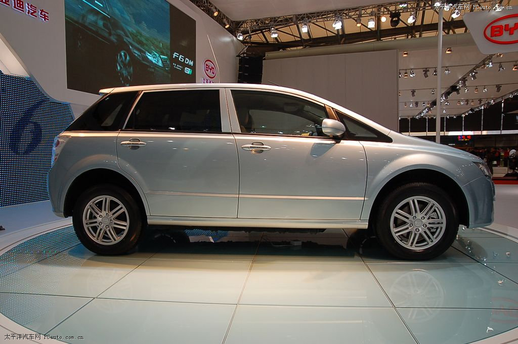 比亞迪e6車展高清大圖