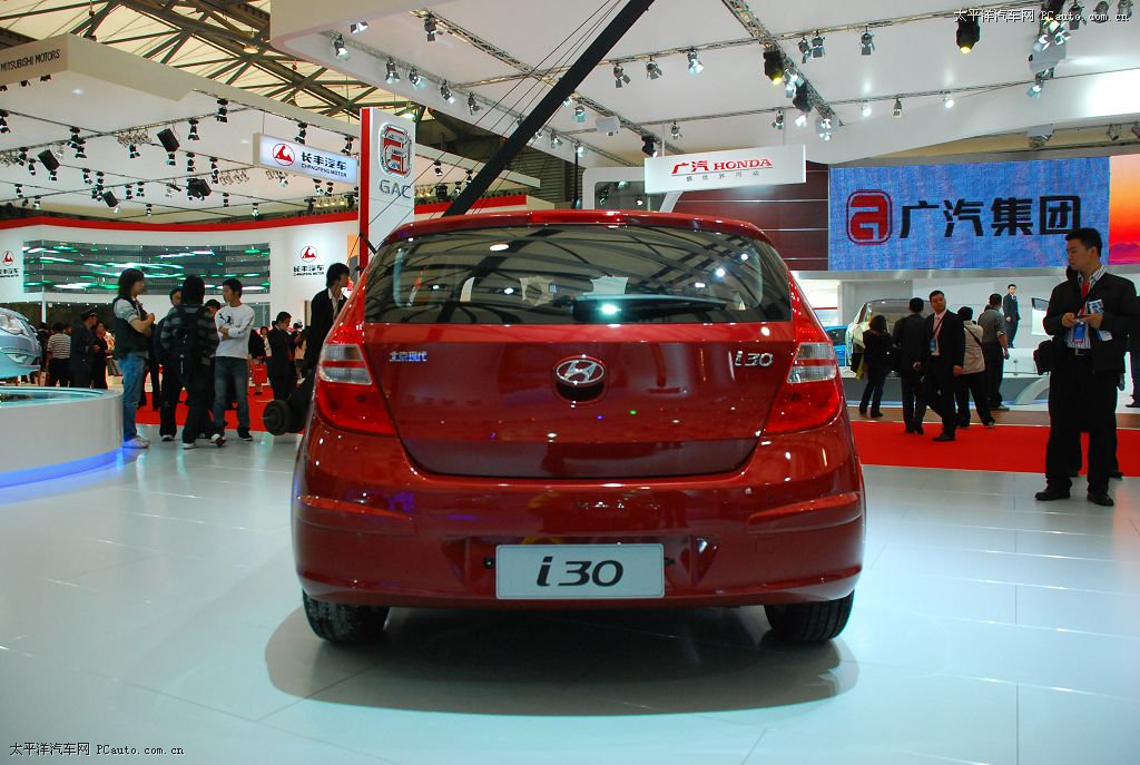 北京現(xiàn)代i30車展高清大圖