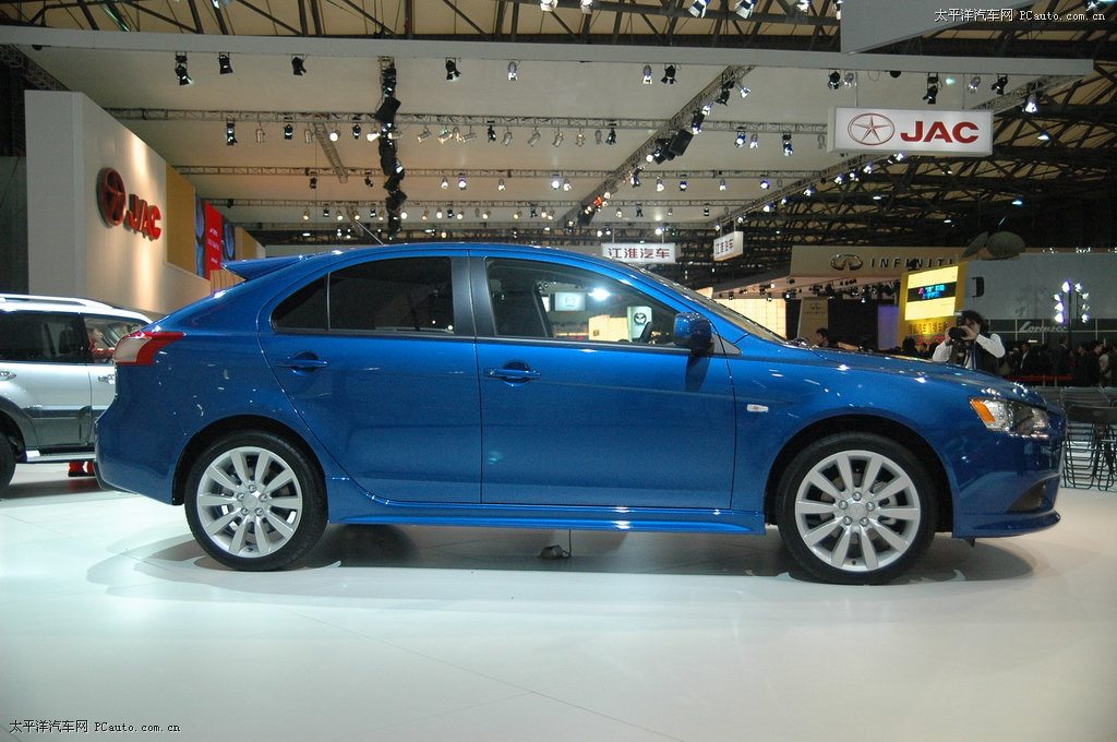三菱Lancer Sportback車展高清大圖