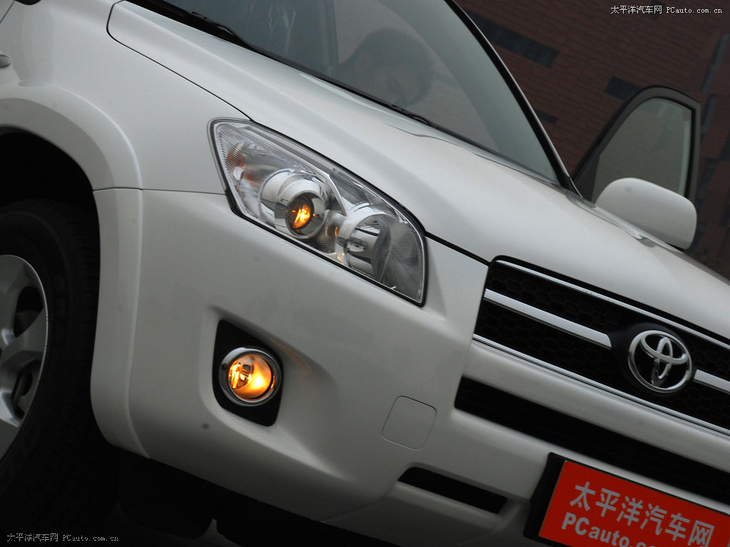 RAV4榮放外觀高清大圖
