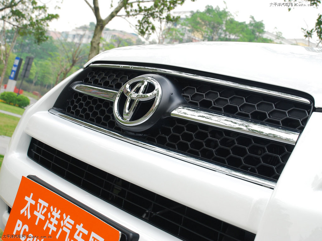 RAV4榮放外觀高清大圖