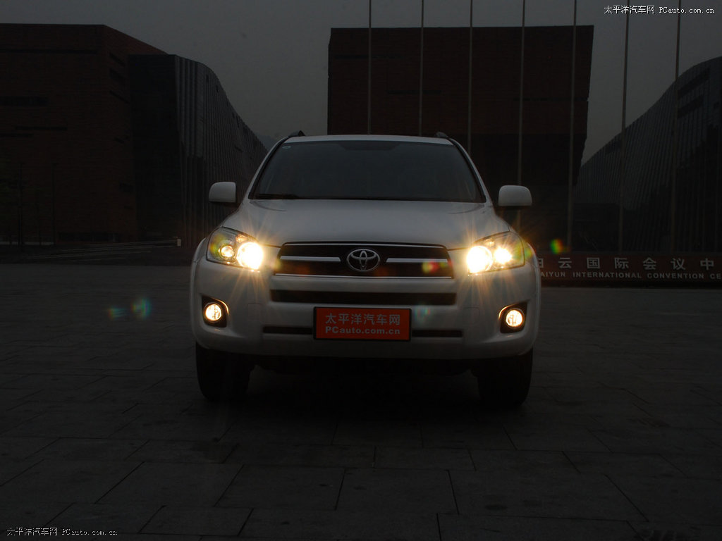 RAV4榮放外觀高清大圖