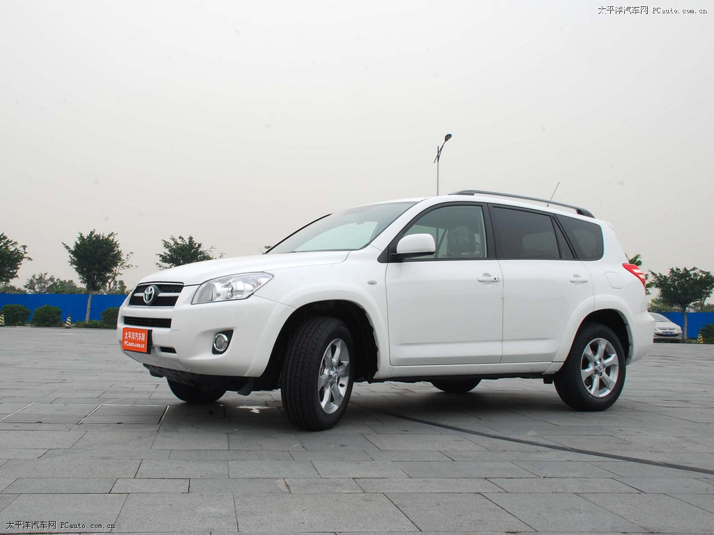 RAV4榮放外觀高清大圖
